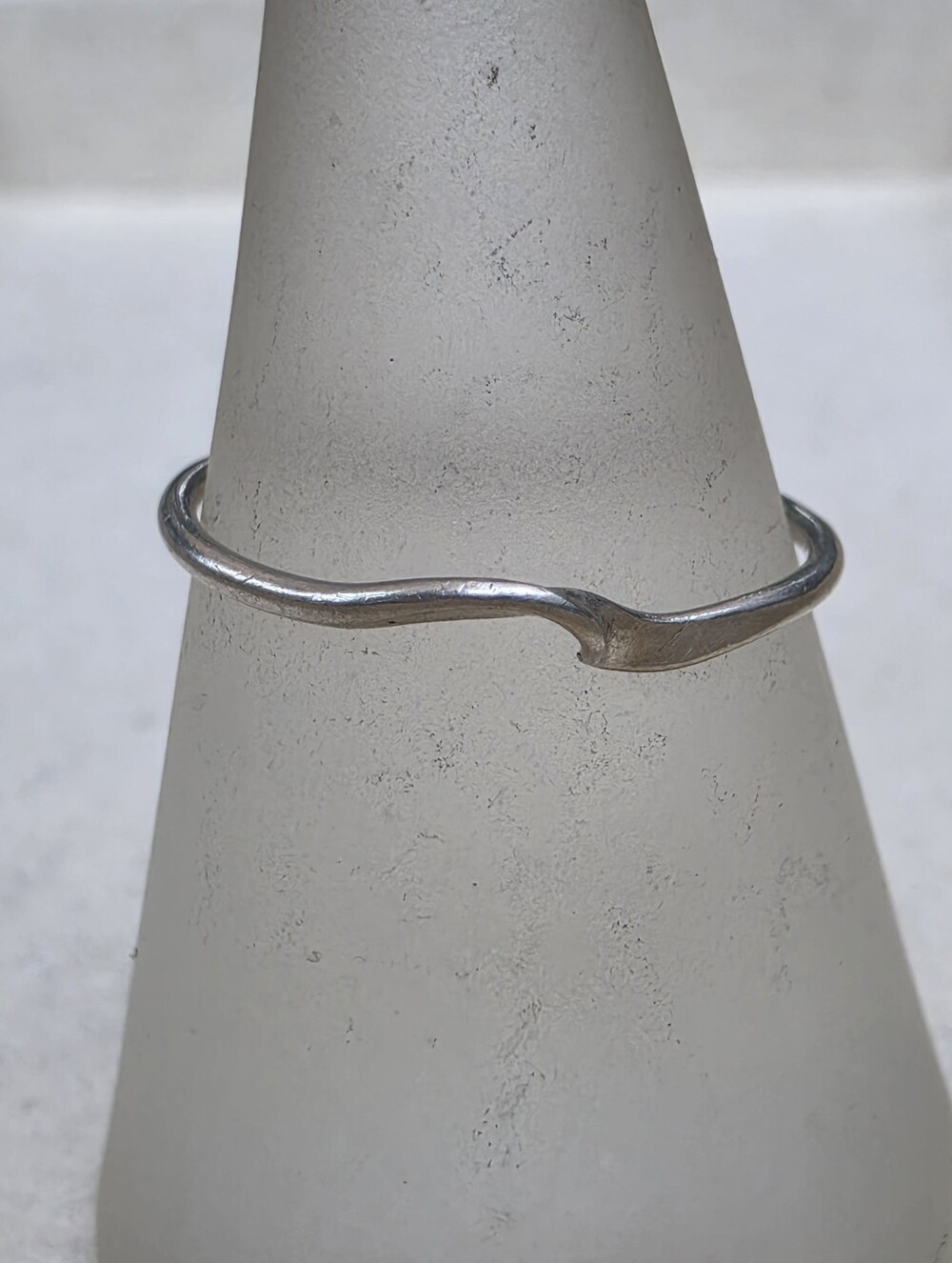 Sterling Silver Minimal Wave Ring - Size 6.75 • 0.60 g